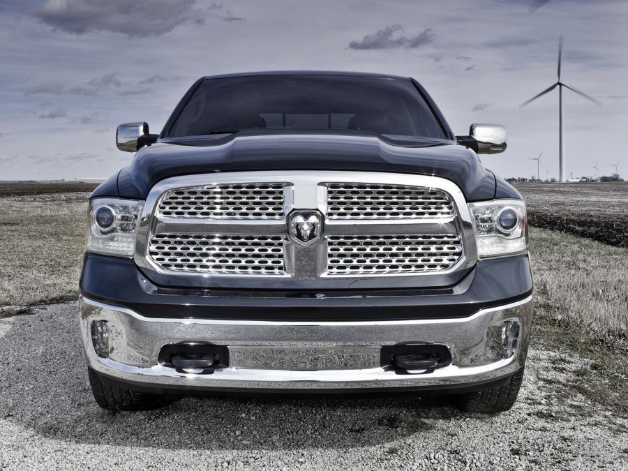  Dodge Ram 1500 Laramie Crew Cab 2012 года  (фото 20 из 30)